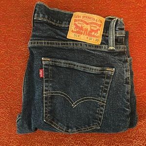 Levi’s 514 blue jeans